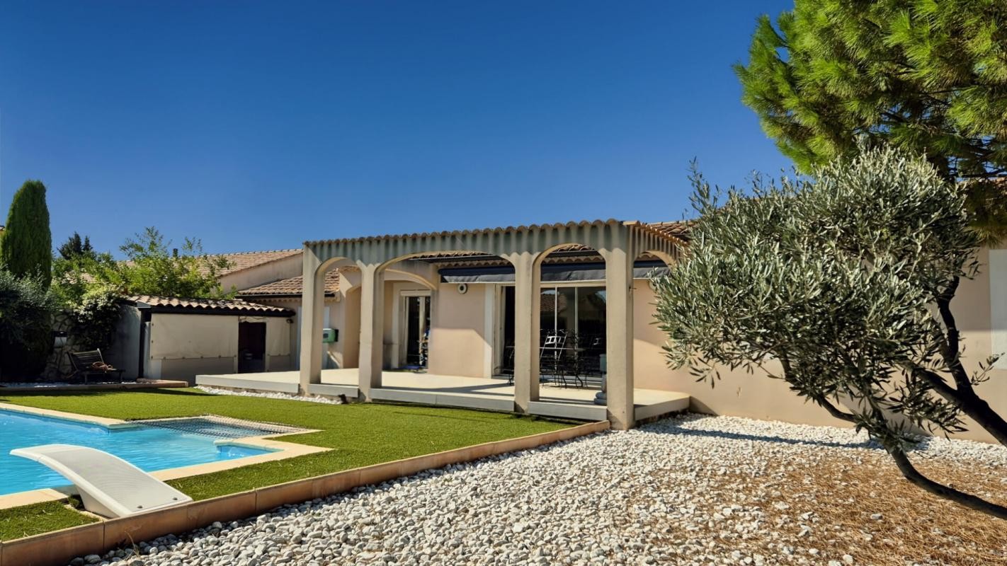 Vente Maison à Saint-Saturnin-lès-Avignon 6 pièces