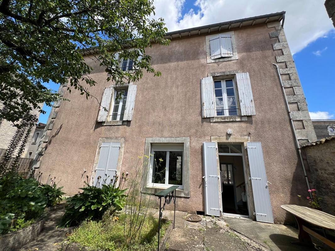 Vente Maison à Saint-Maixent-l'École 8 pièces