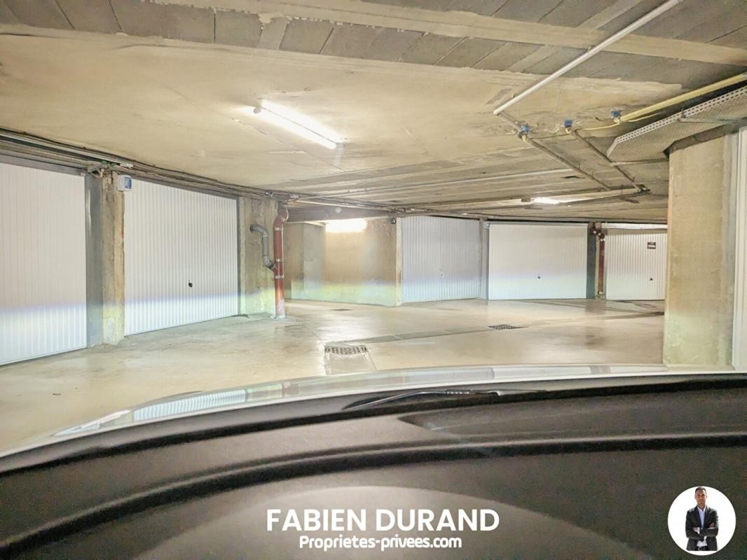 Vente Garage / Parking à Mandelieu-la-Napoule 1 pièce