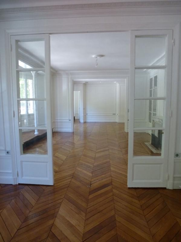 Location Appartement à Paris Luxembourg 6e arrondissement 8 pièces