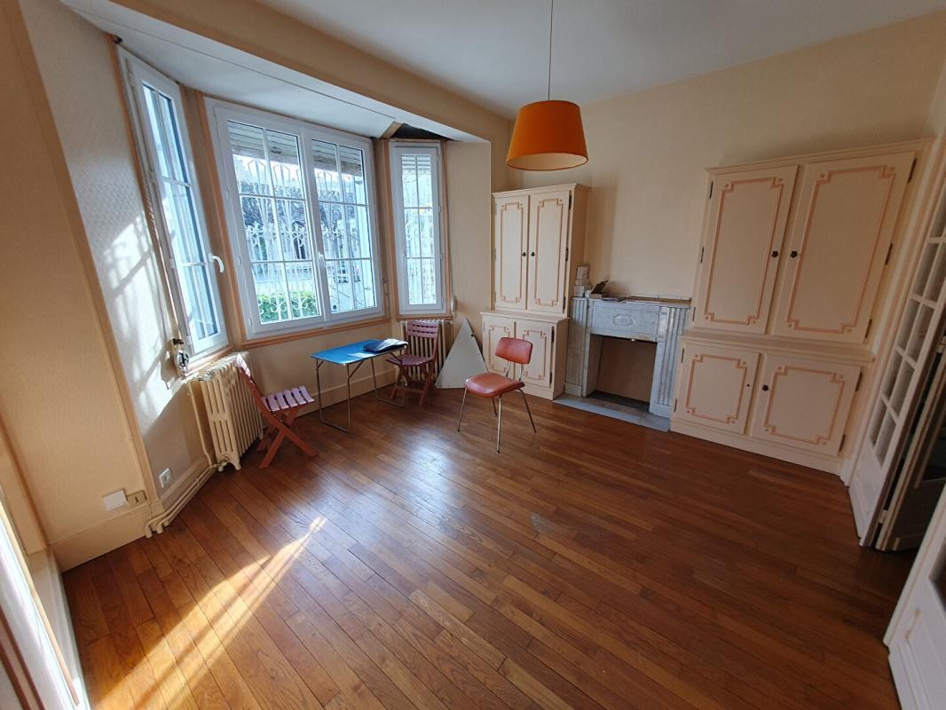 Vente Maison à Bourges 8 pièces