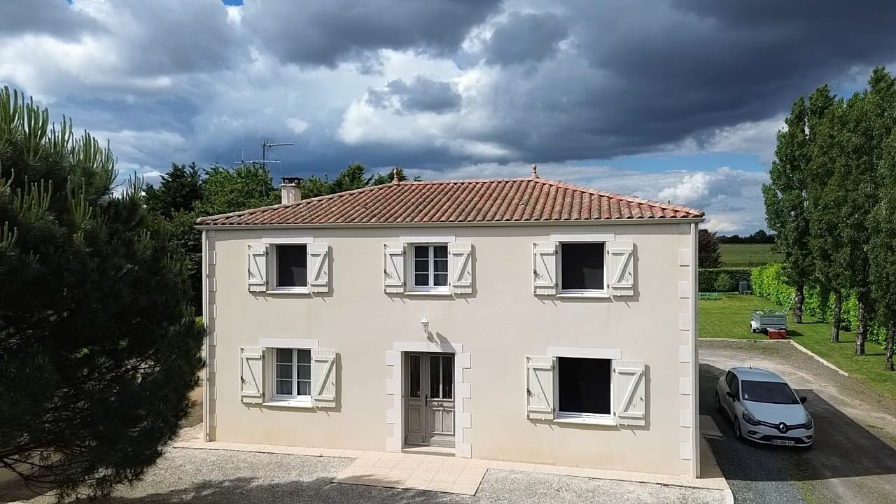 Vente Maison à Fontenay-le-Comte 5 pièces