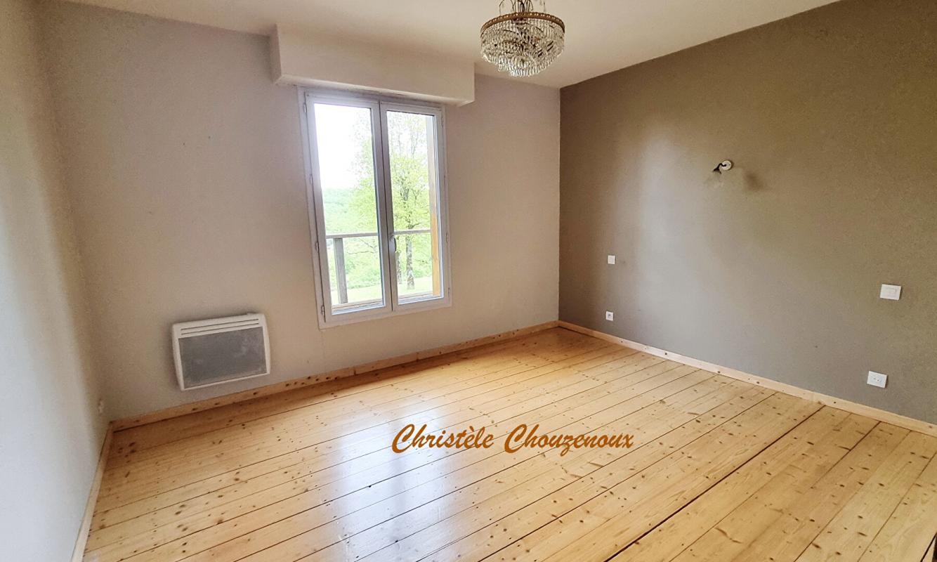 Vente Maison à Chartrier-Ferrière 7 pièces