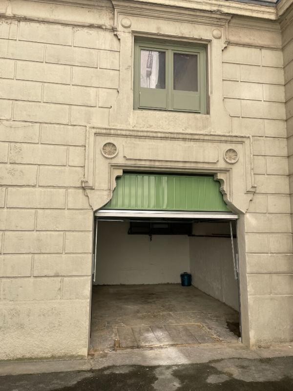 Vente Garage / Parking à Lyon 2e arrondissement 2 pièces