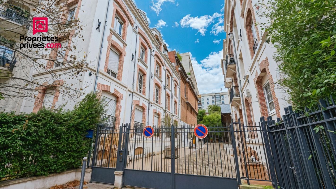 Vente Appartement à Paris Buttes-Chaumont 19e arrondissement 4 pièces