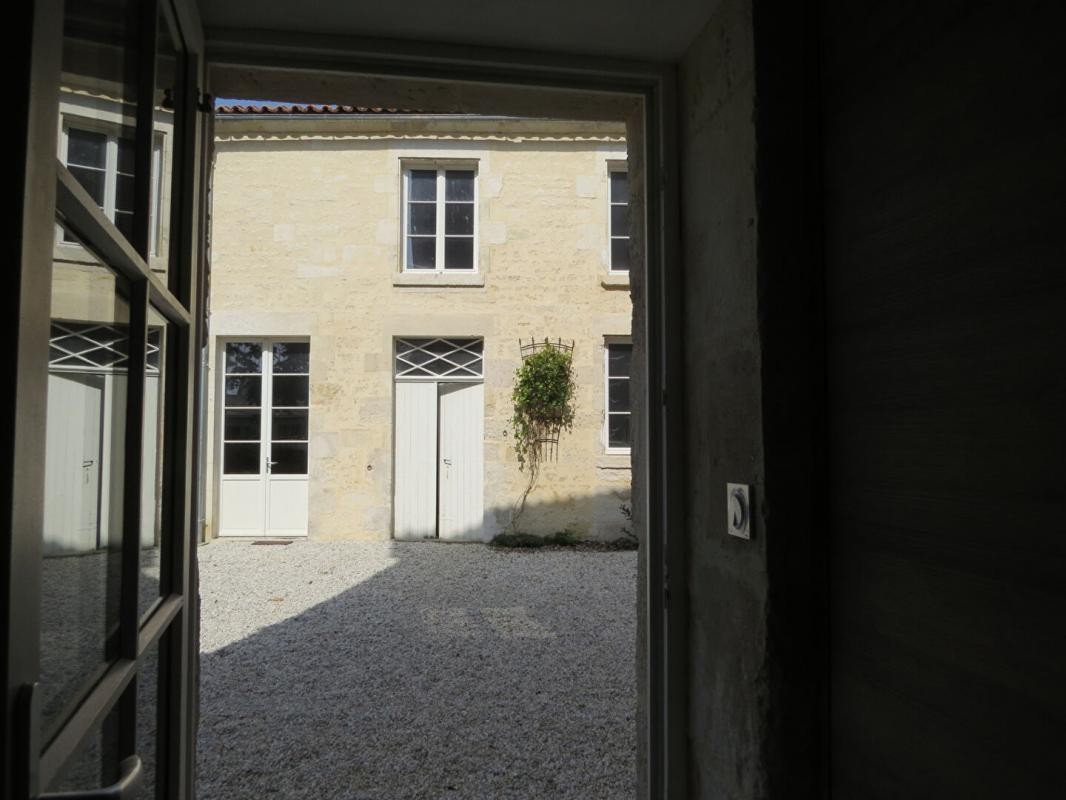 Vente Maison à Fontenay-le-Comte 14 pièces