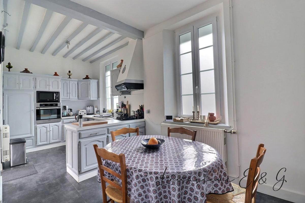 Vente Maison à Grandvilliers 8 pièces