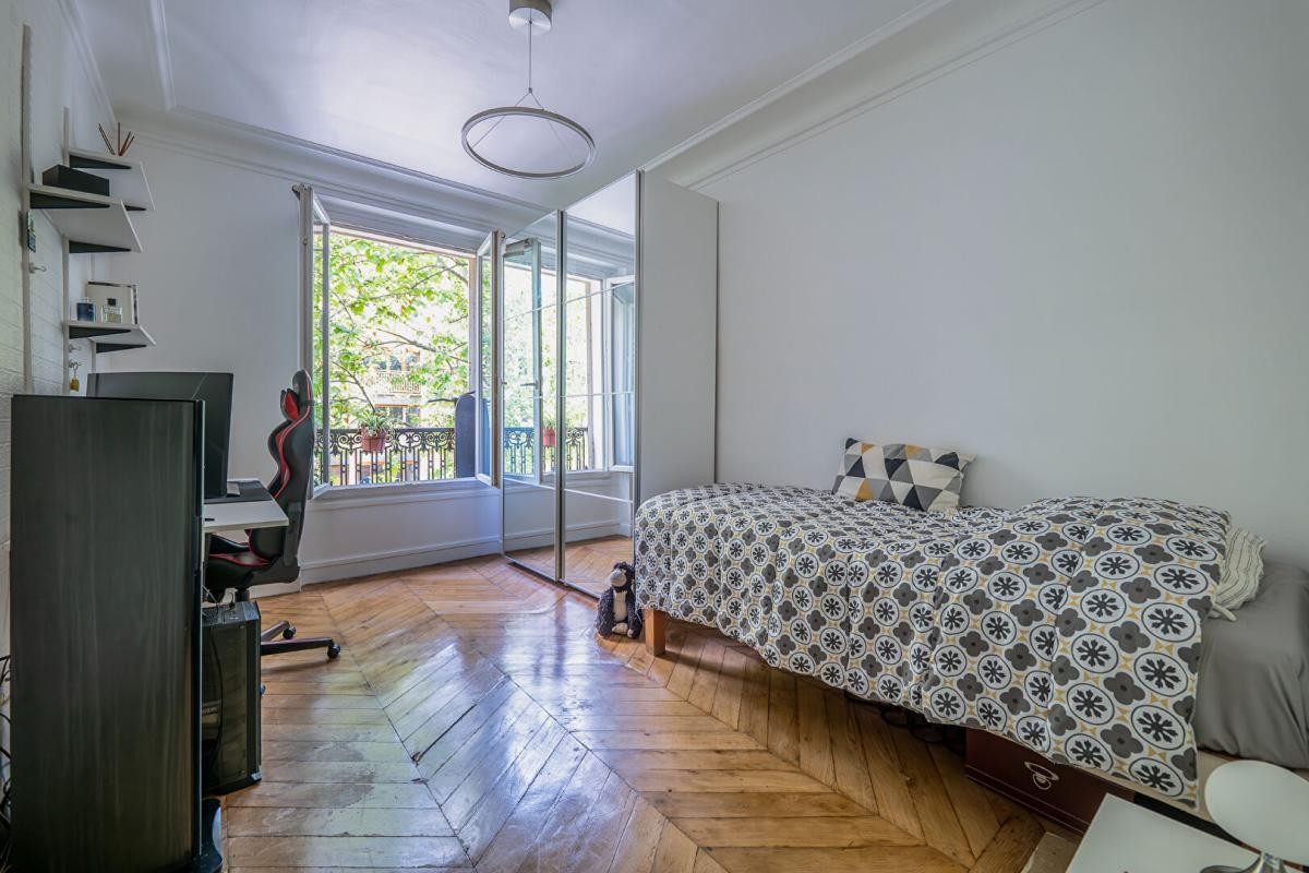 Vente Appartement à Paris Batignolles-Monceaux 17e arrondissement 3 pièces