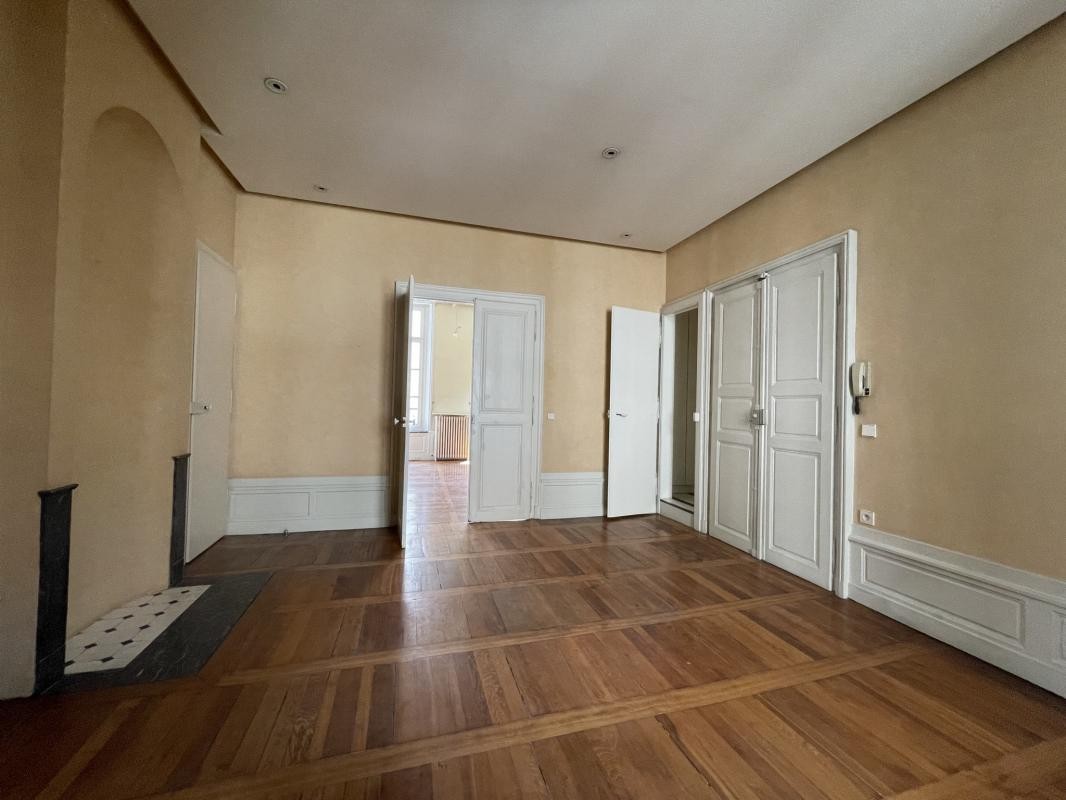 Location Appartement à Nancy 5 pièces