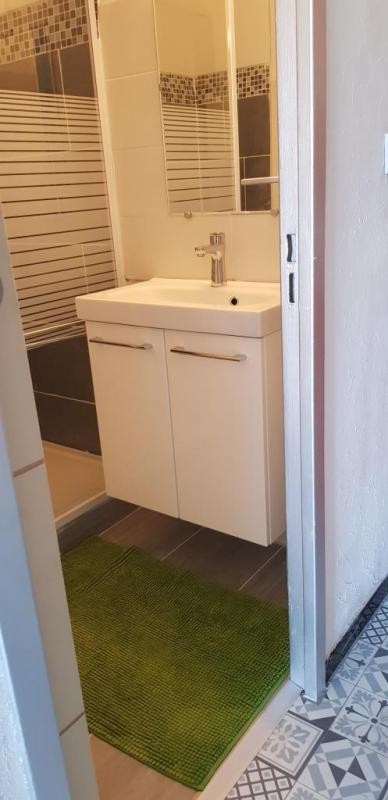 Location Appartement à Nîmes 1 pièce