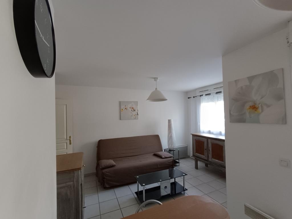 Location Appartement à Hyères 1 pièce