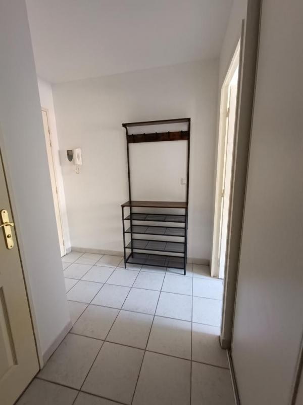 Location Appartement à Hyères 1 pièce