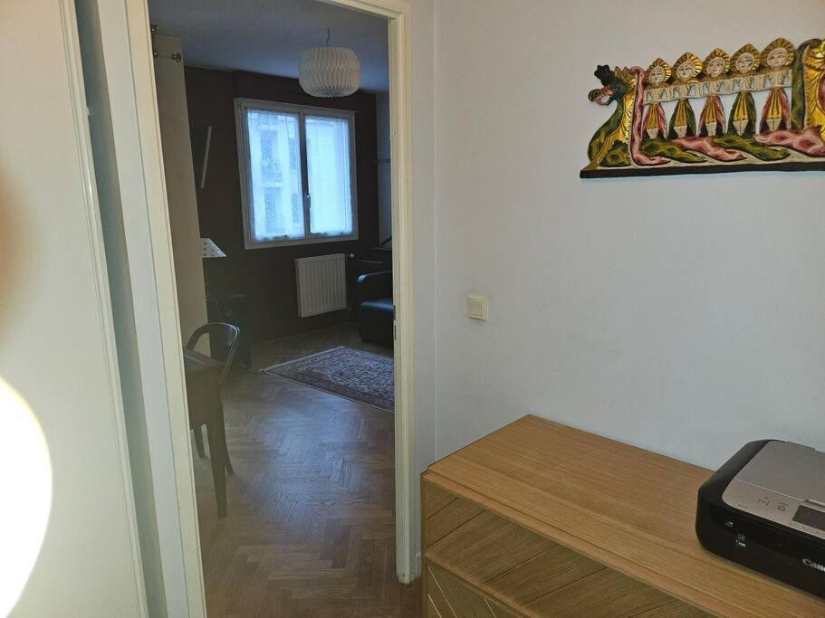 Location Appartement à Courbevoie 1 pièce