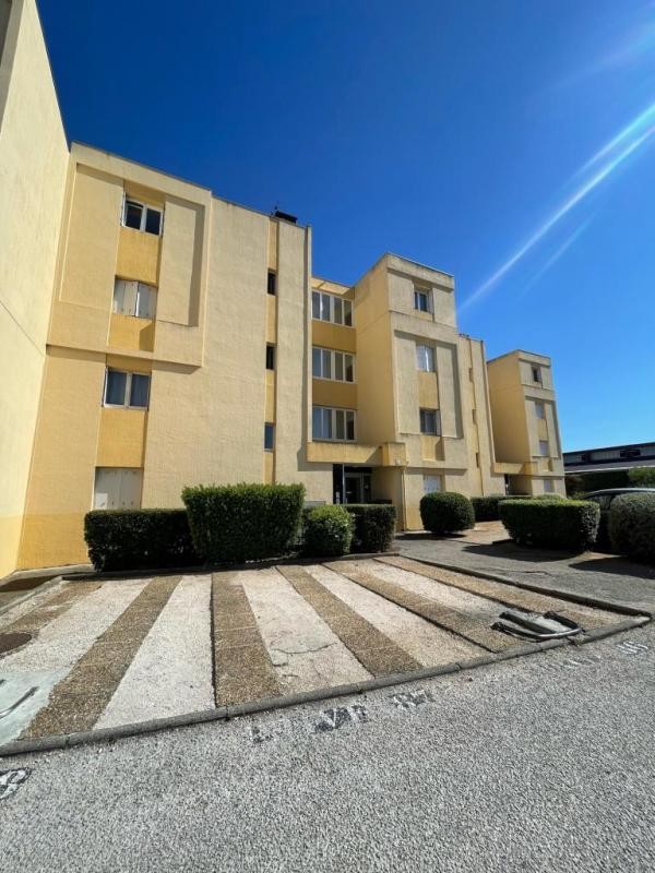 Location Appartement à Six-Fours-les-Plages 1 pièce