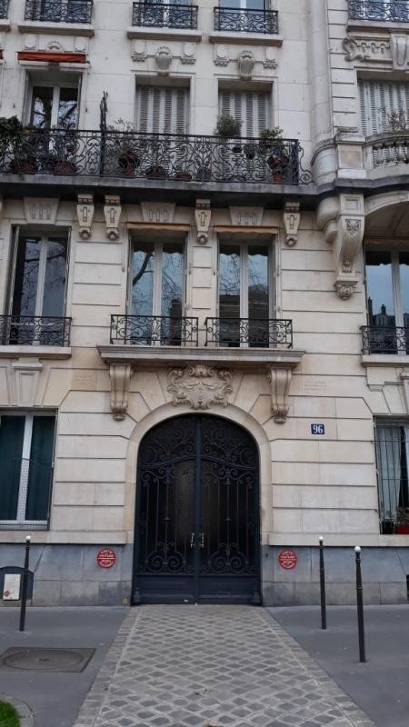 Location Appartement à Paris Batignolles-Monceaux 17e arrondissement 1 pièce