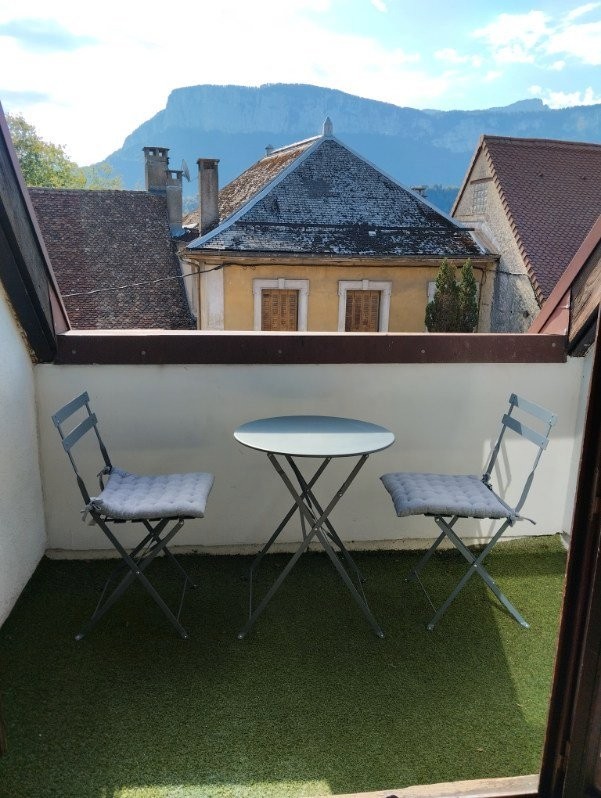 Location Appartement à les Échelles 4 pièces