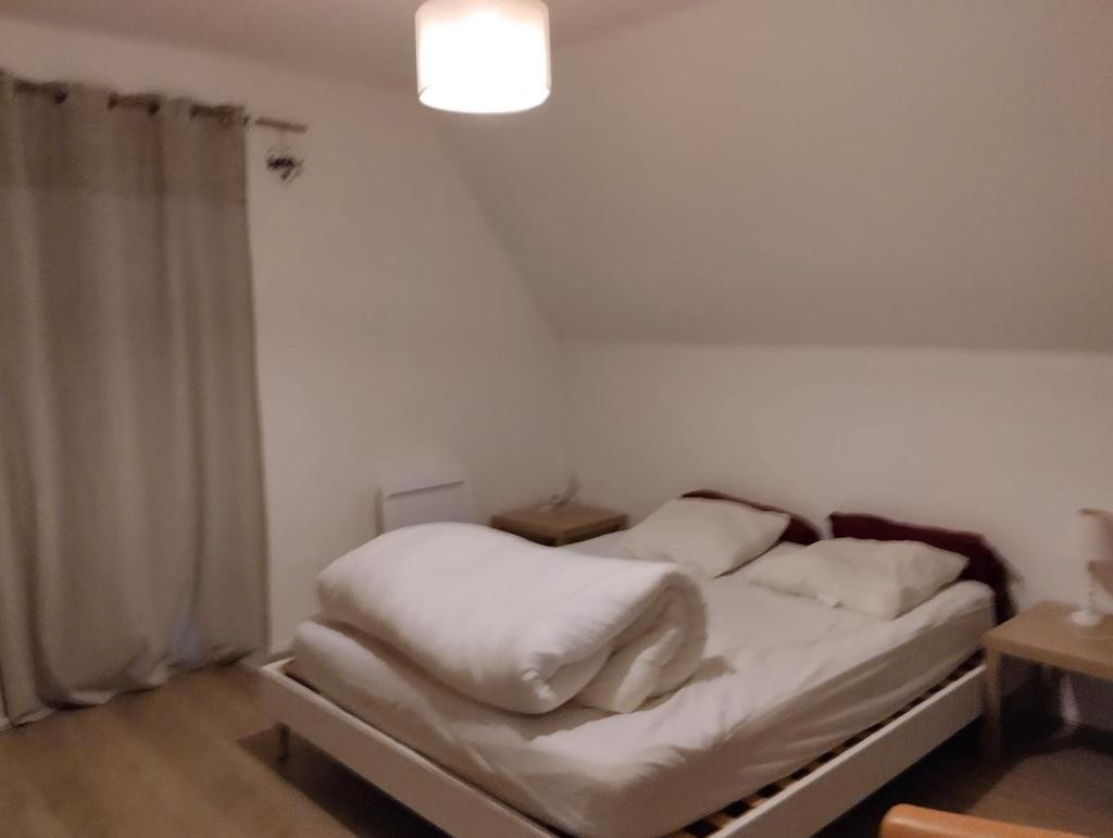 Location Appartement à les Échelles 4 pièces