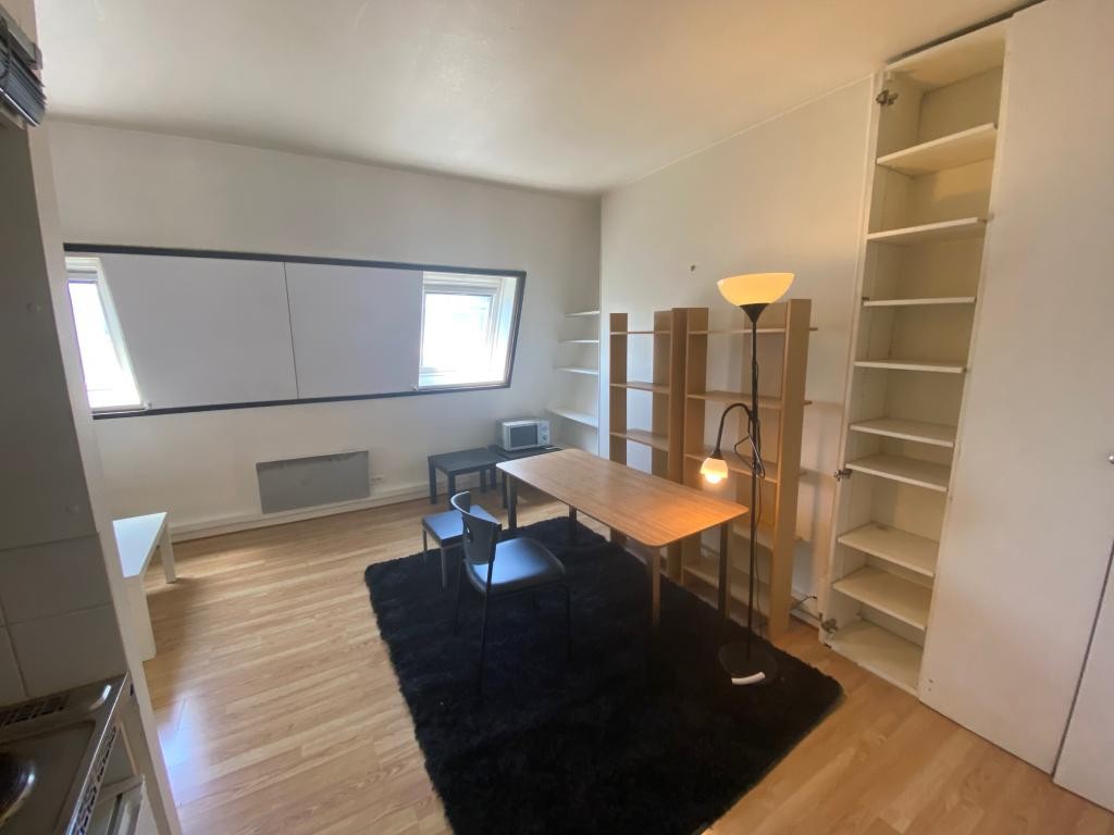 Location Appartement à Paris Batignolles-Monceaux 17e arrondissement 1 pièce