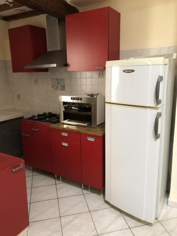 Location Appartement à Saint-Maximin-la-Sainte-Baume 2 pièces