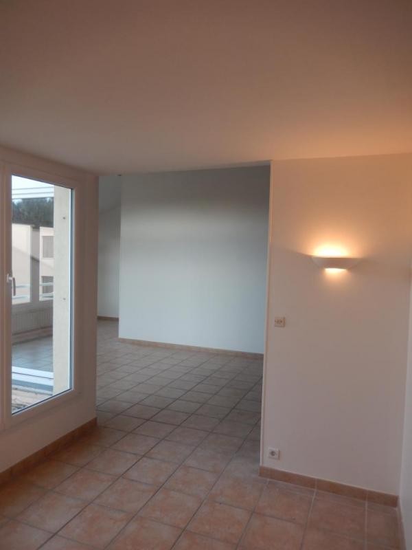 Location Appartement à Éragny 6 pièces