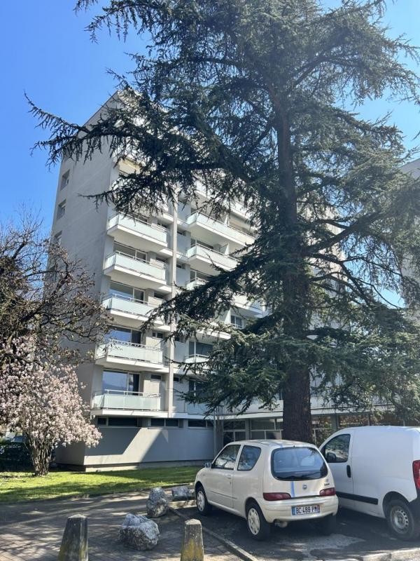 Location Appartement à Saint-Martin-d'Hères 1 pièce