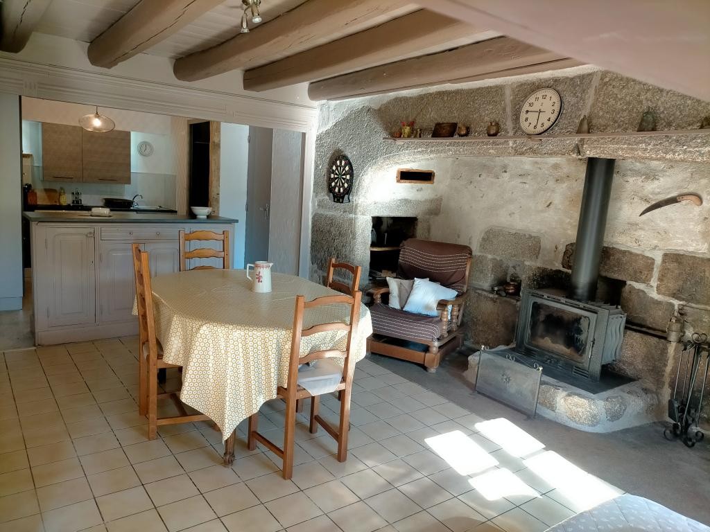 Location Appartement à Chambon-le-Château 2 pièces