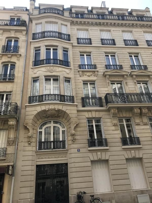 Location Appartement à Paris Élysée  8e arrondissement 1 pièce