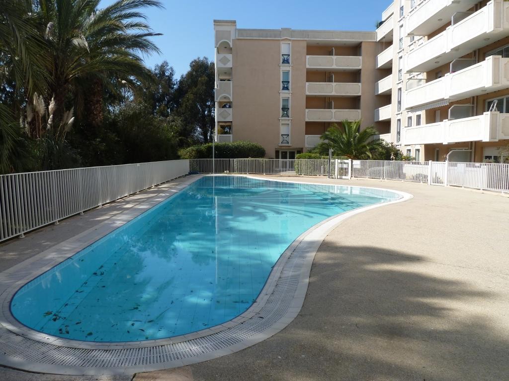 Location Appartement à Hyères 3 pièces