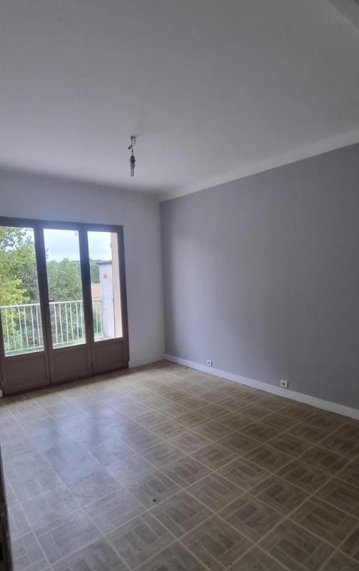 Location Appartement à Isles-les-Meldeuses 3 pièces