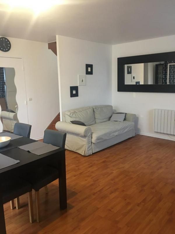 Location Appartement à Stains 1 pièce