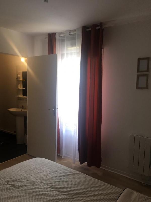 Location Appartement à Stains 1 pièce