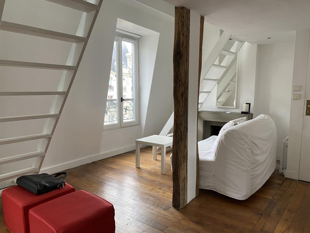 Location Appartement à Paris Buttes-Chaumont 19e arrondissement 1 pièce