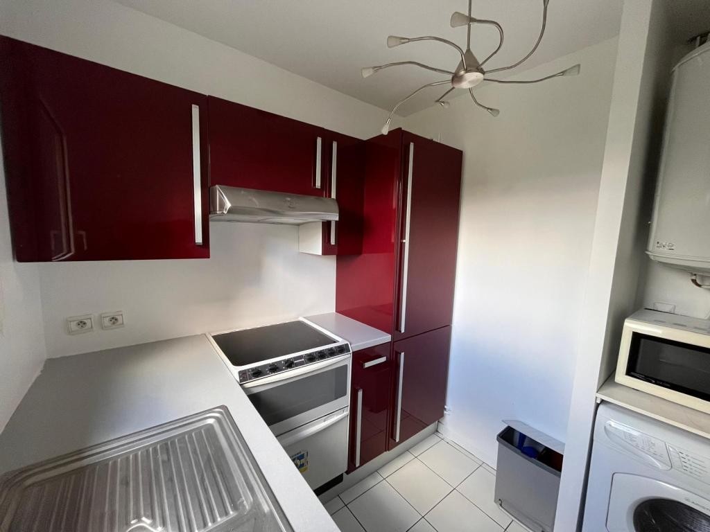 Location Appartement à Suresnes 1 pièce