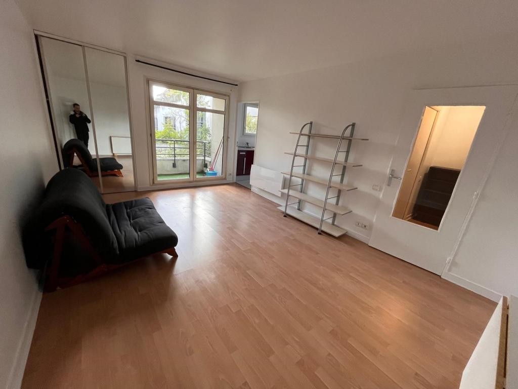 Location Appartement à Suresnes 1 pièce