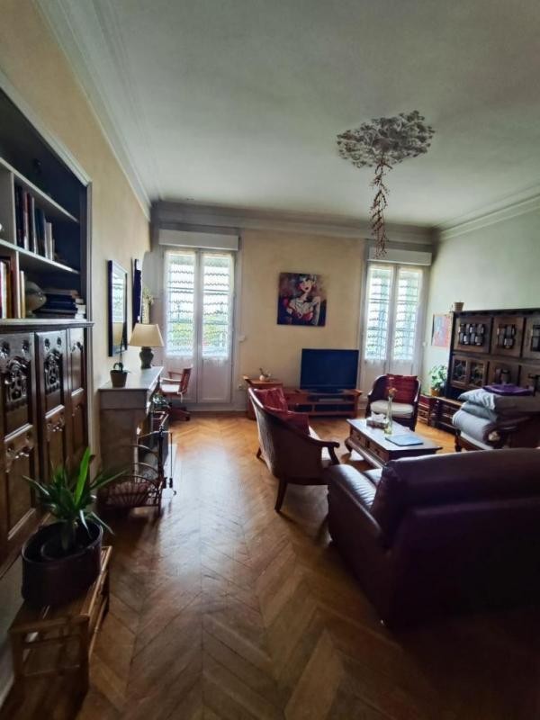 Location Appartement à Bordeaux 2 pièces