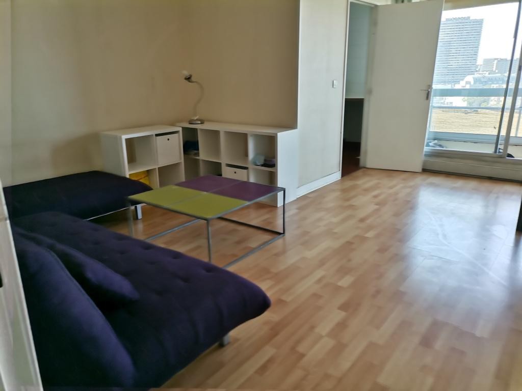 Location Appartement à Paris Buttes-Chaumont 19e arrondissement 2 pièces