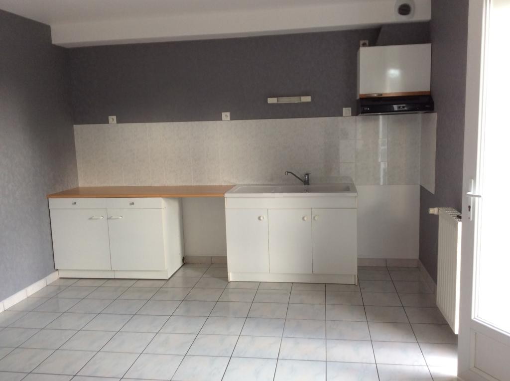 Location Appartement à Marcillé-la-Ville 3 pièces