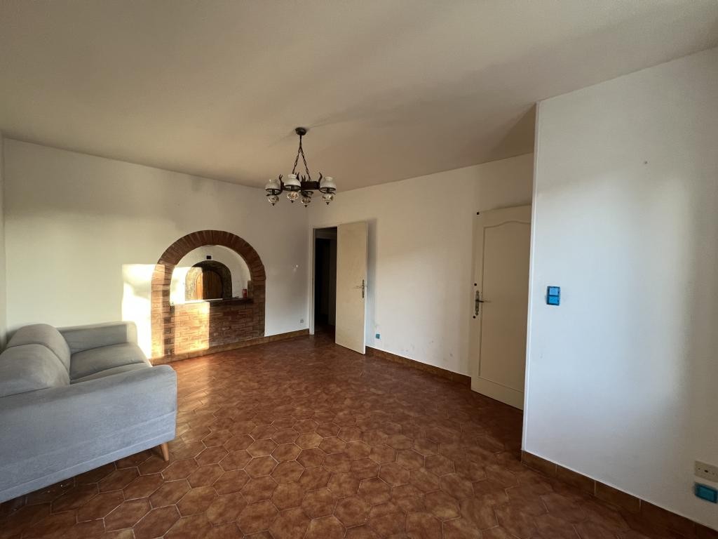 Location Appartement à Eyguians 7 pièces