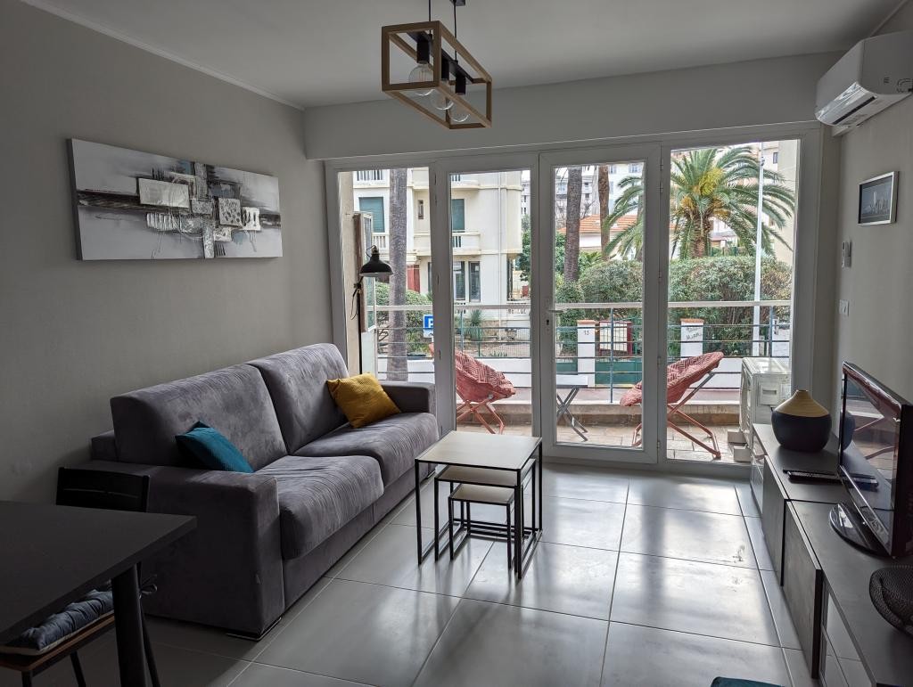 Location Appartement à Antibes 1 pièce