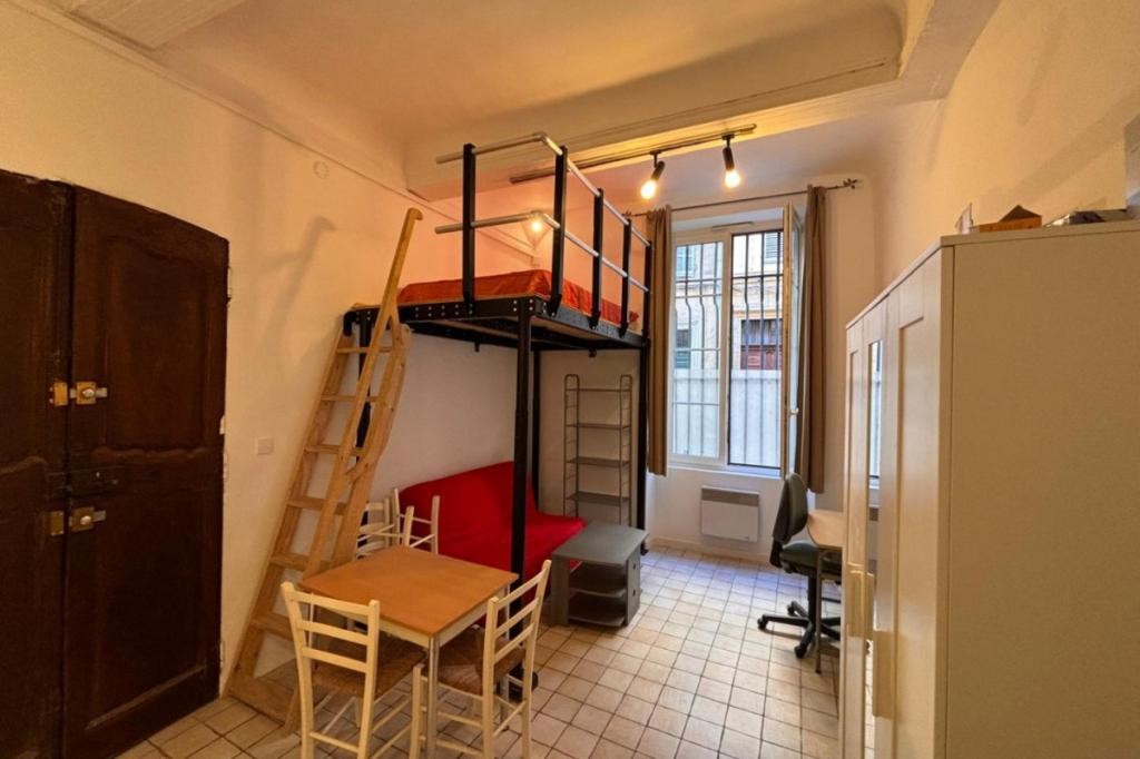 Location Appartement à Aix-en-Provence 1 pièce