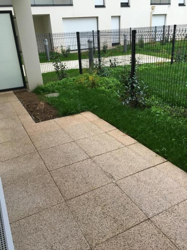 Location Appartement à Jouy-le-Moutier 2 pièces