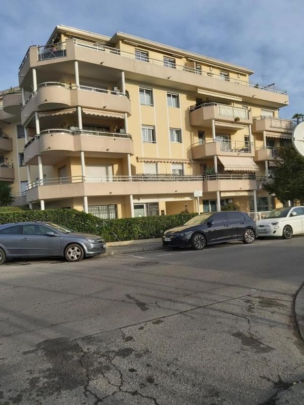 Location Appartement à Vallauris 2 pièces