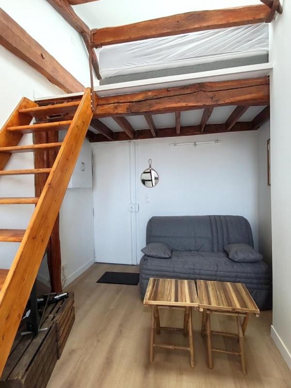 Location Appartement à Paris Entrepôt 10e arrondissement 1 pièce