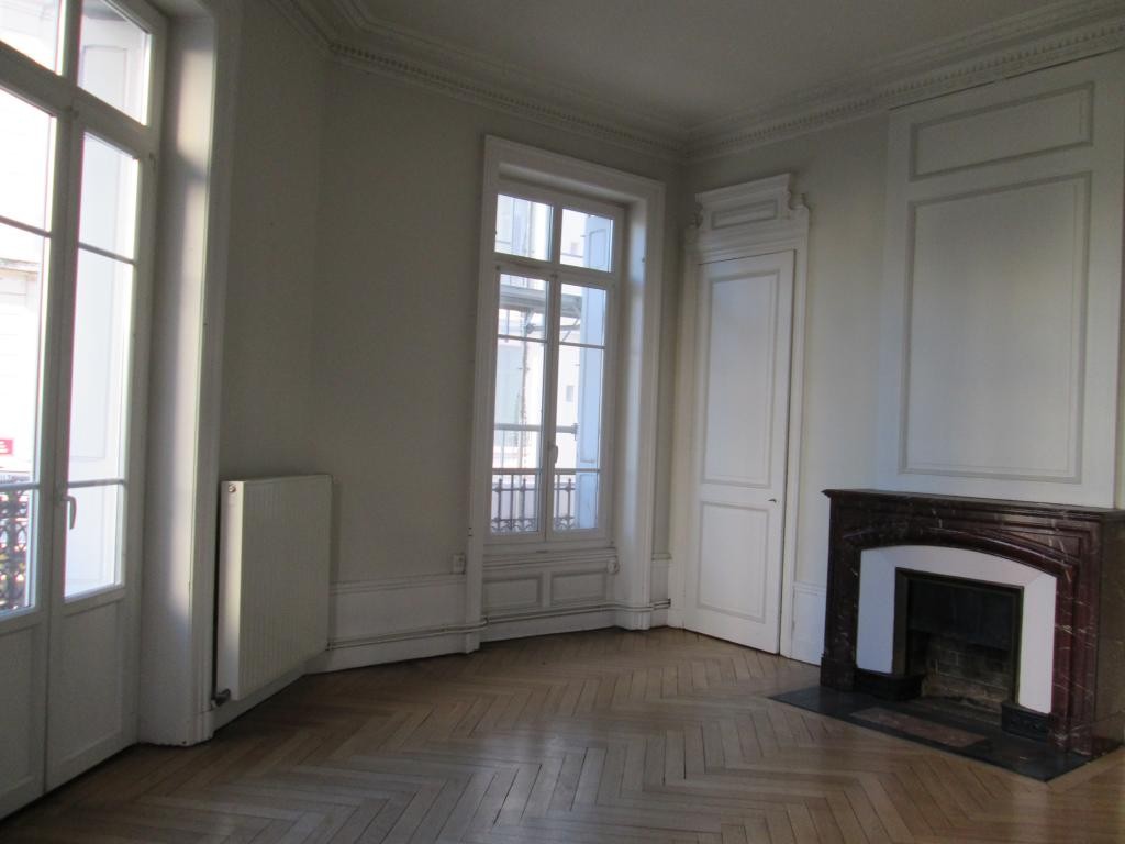 Location Appartement à Saint-Étienne 4 pièces