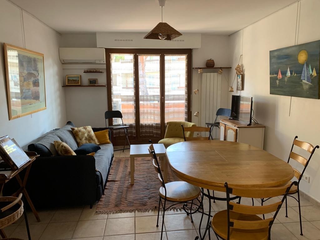 Location Appartement à Saint-Cyr-sur-Mer 3 pièces