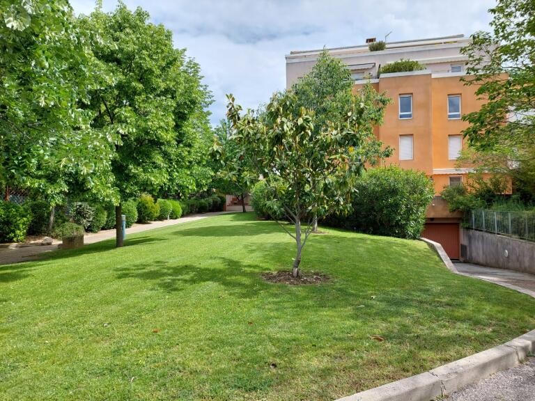 Location Appartement à Aix-en-Provence 2 pièces