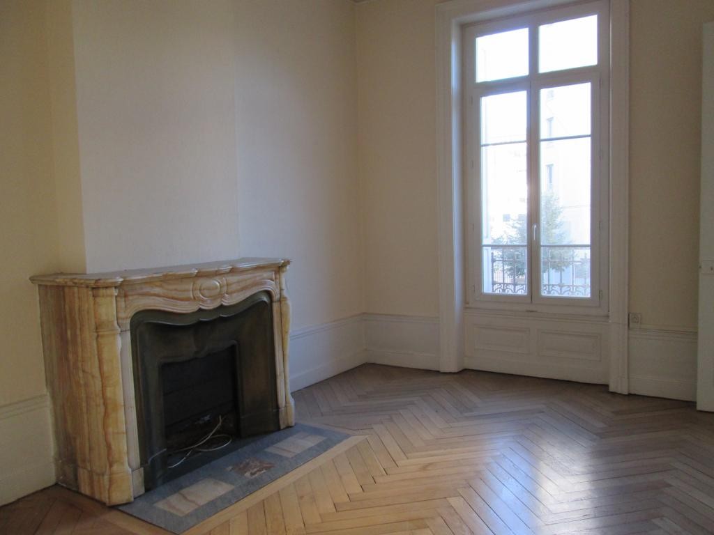 Location Appartement à Saint-Étienne 4 pièces