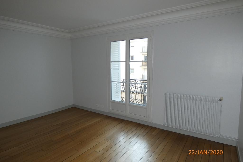 Location Appartement à Paris Butte-Montmartre 18e arrondissement 3 pièces