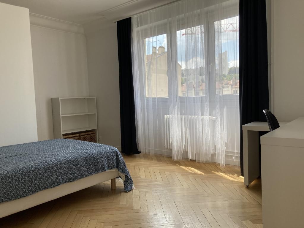 Location Appartement à Saint-Étienne 5 pièces