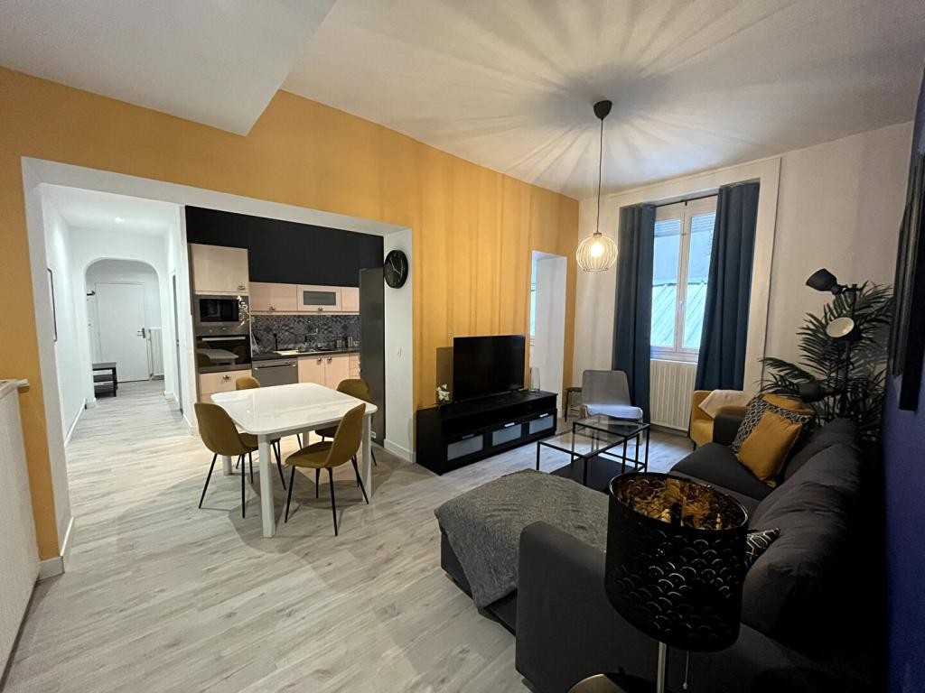 Location Appartement à Saint-Étienne 5 pièces